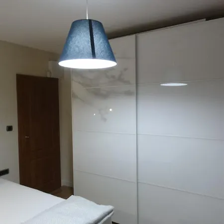 Apartment Center 2 *